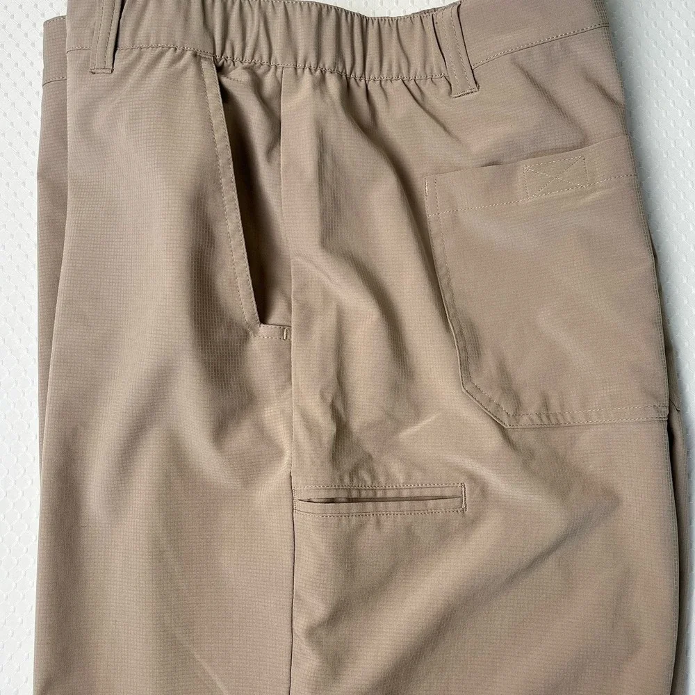 Eddie Bauer Mens Tech Shorts XXL Khaki Flex‎ Waist Four-Way Stretch UPF-30 Golf
